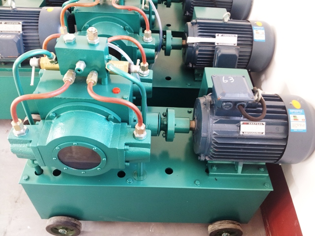 4D--SY型电动试压泵